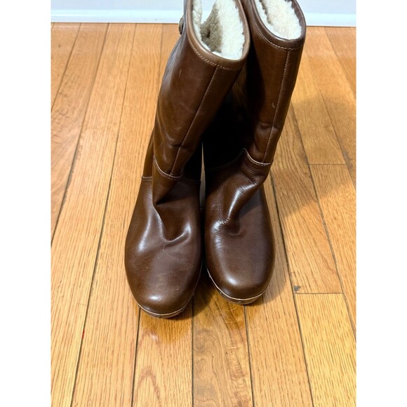 UGG Lynnea Leather Ankle Boots Size 7 - Picture 5 of 10